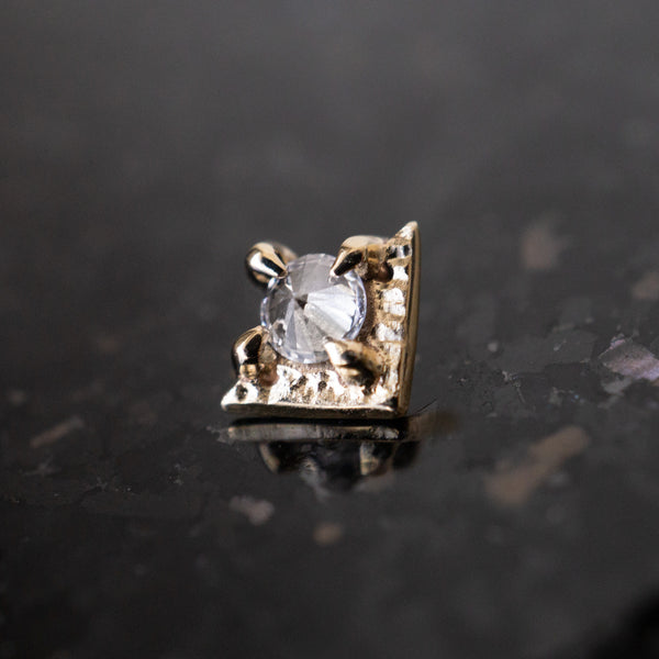 Textured Triangle Prong Diamond Threaded End