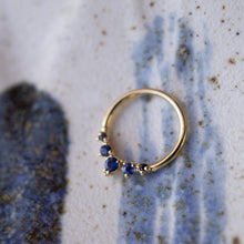 Load image into Gallery viewer, Throne Continuous Ring