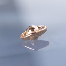 Load image into Gallery viewer, Saturn End