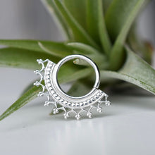 Load image into Gallery viewer, Royale Seam Ring