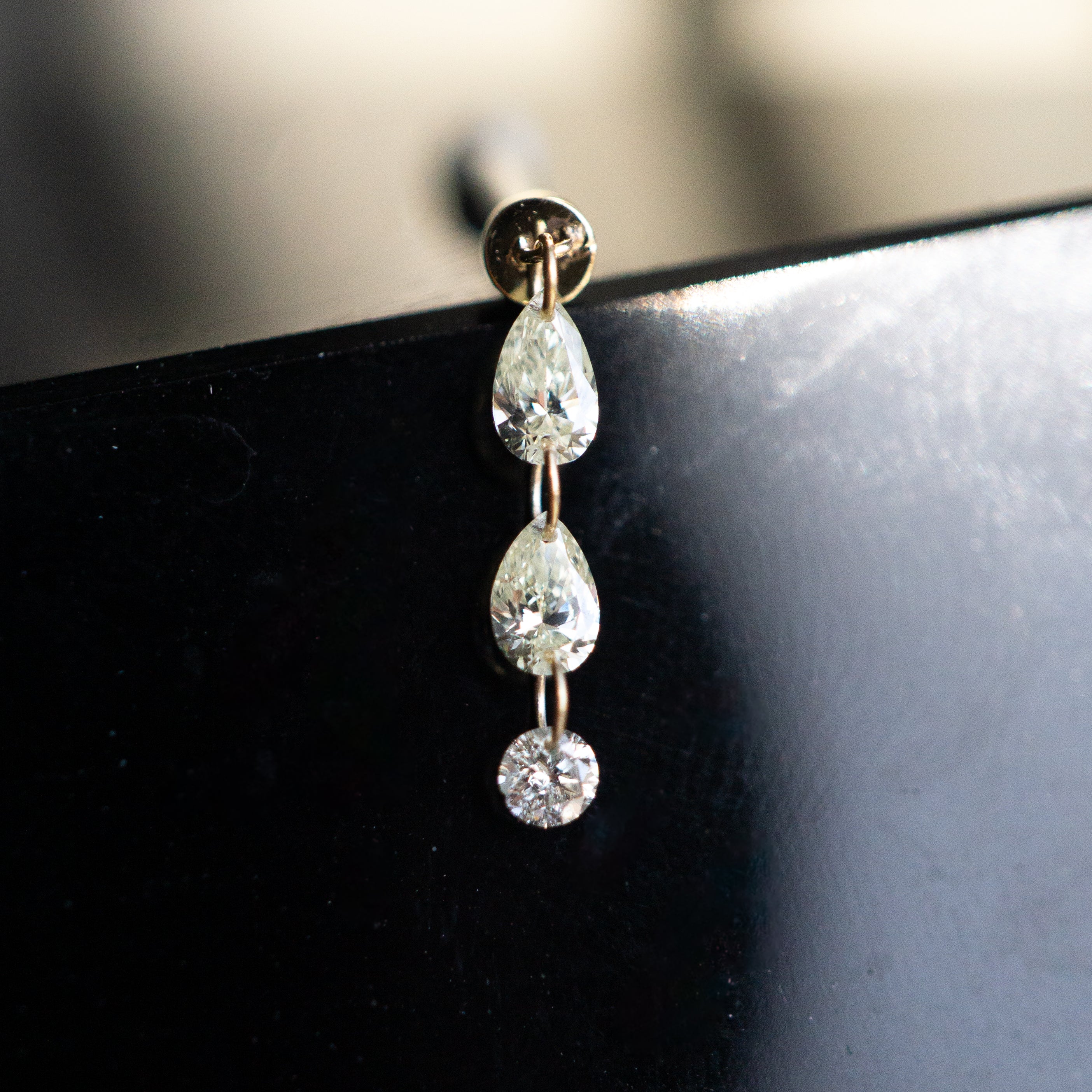 Sora Floating Diamond Threaded End - Pear + Round