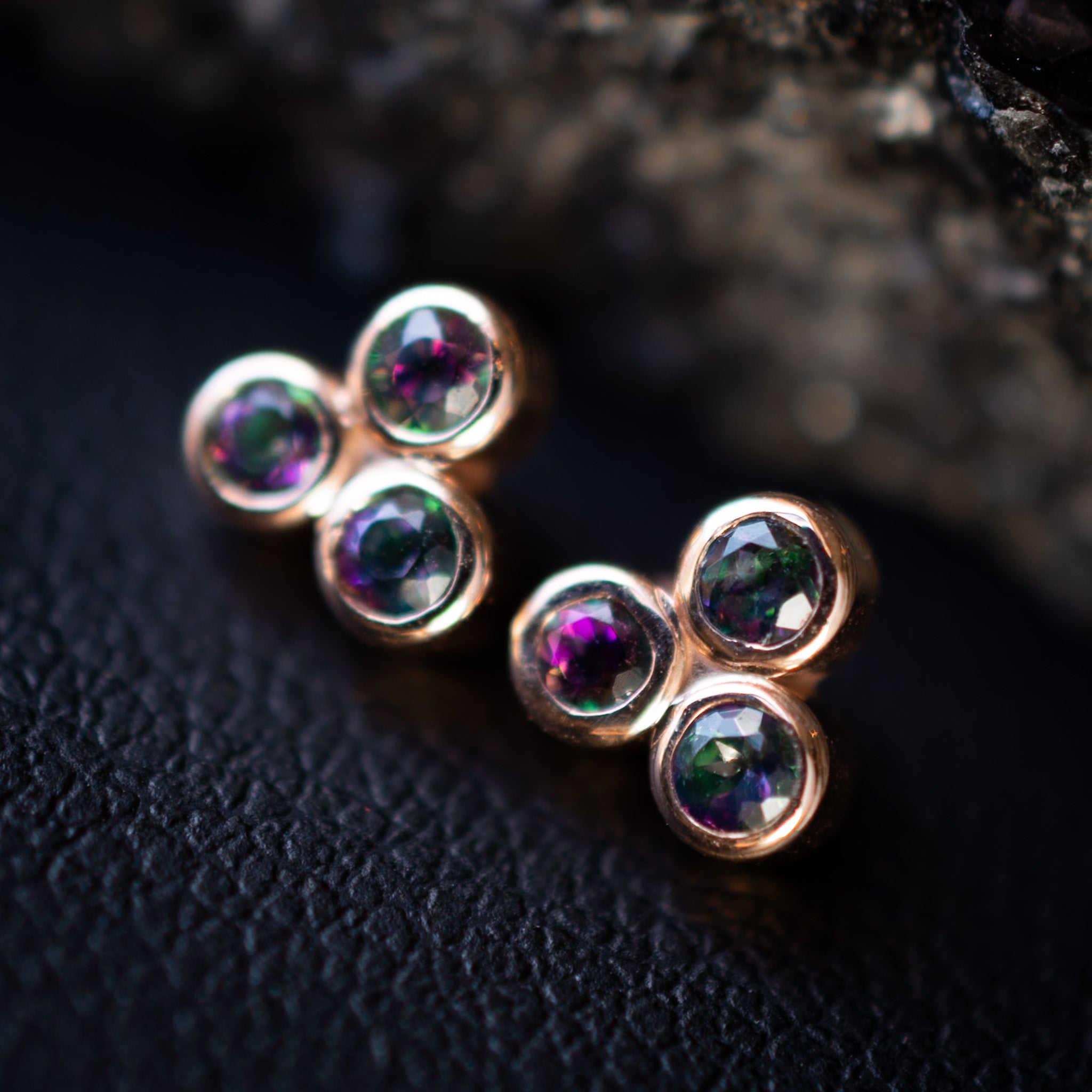 3-Bezel Cluster Threaded End