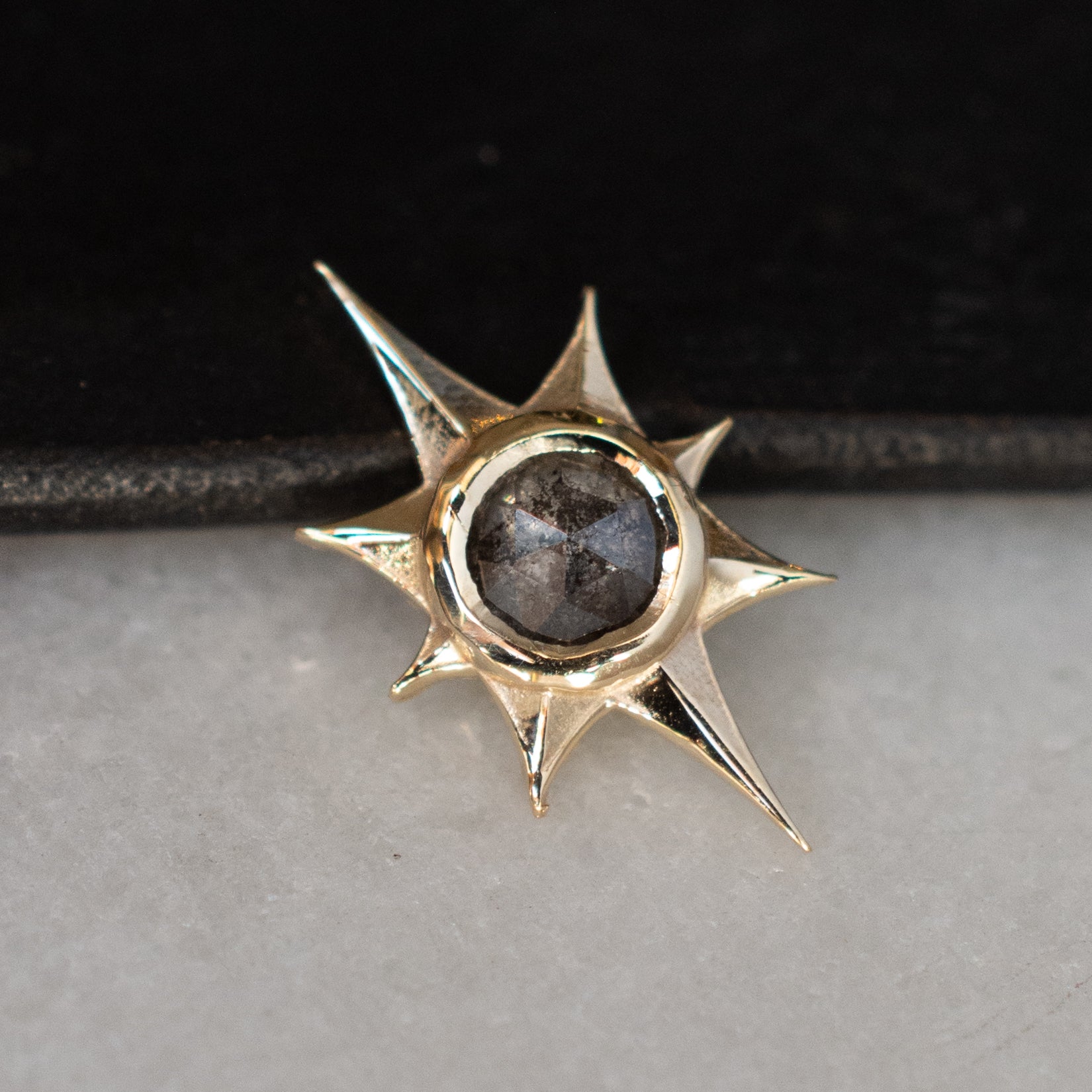 Evelyn Grey Diamond Threaded End - 14g