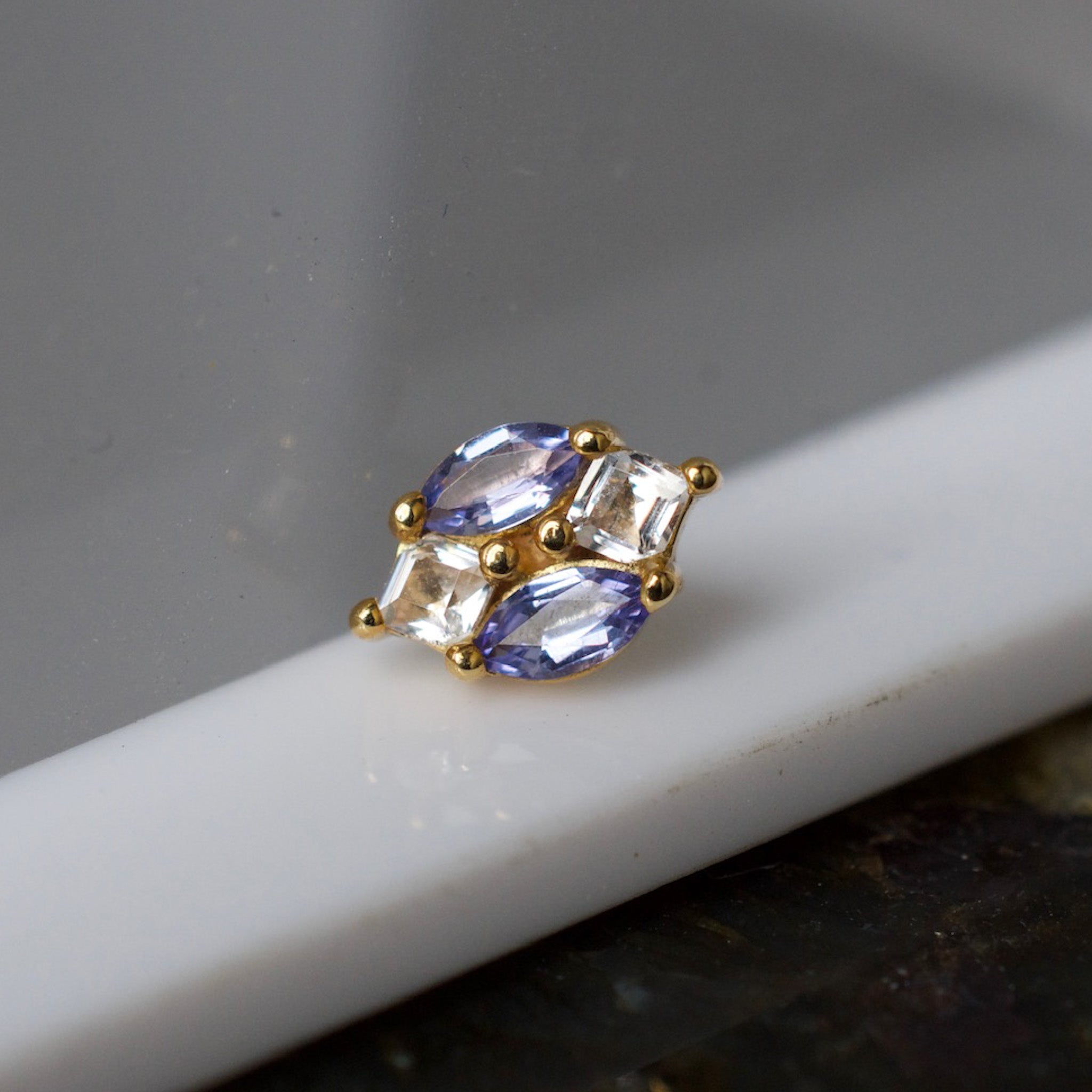 Mirrored Love Pin End