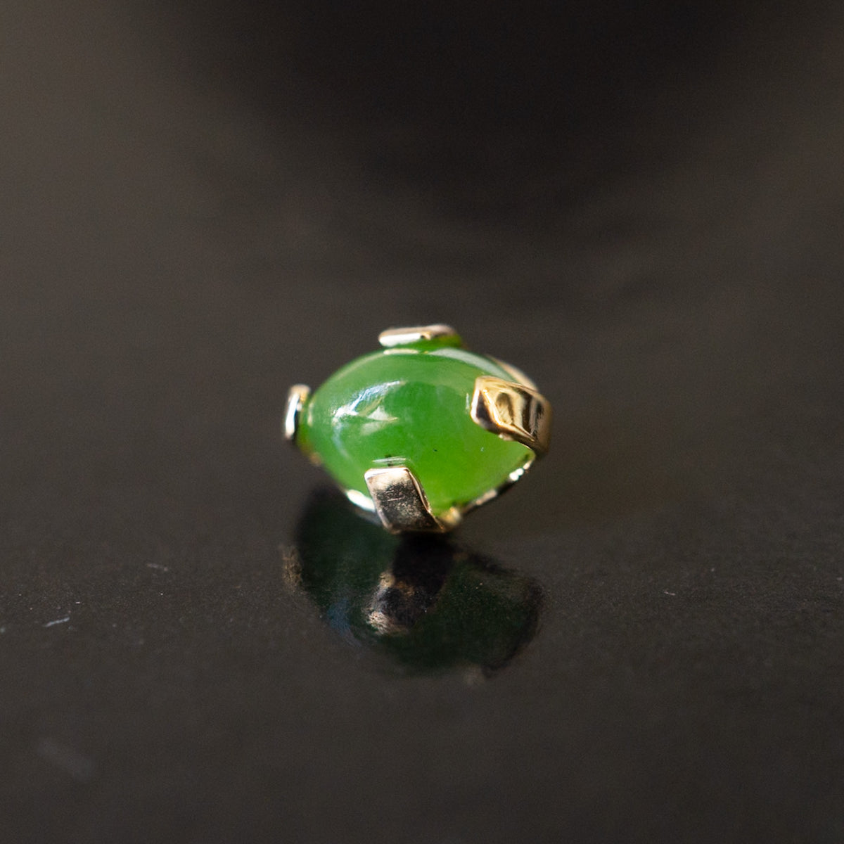 Jade Oval Prong Threaded End
