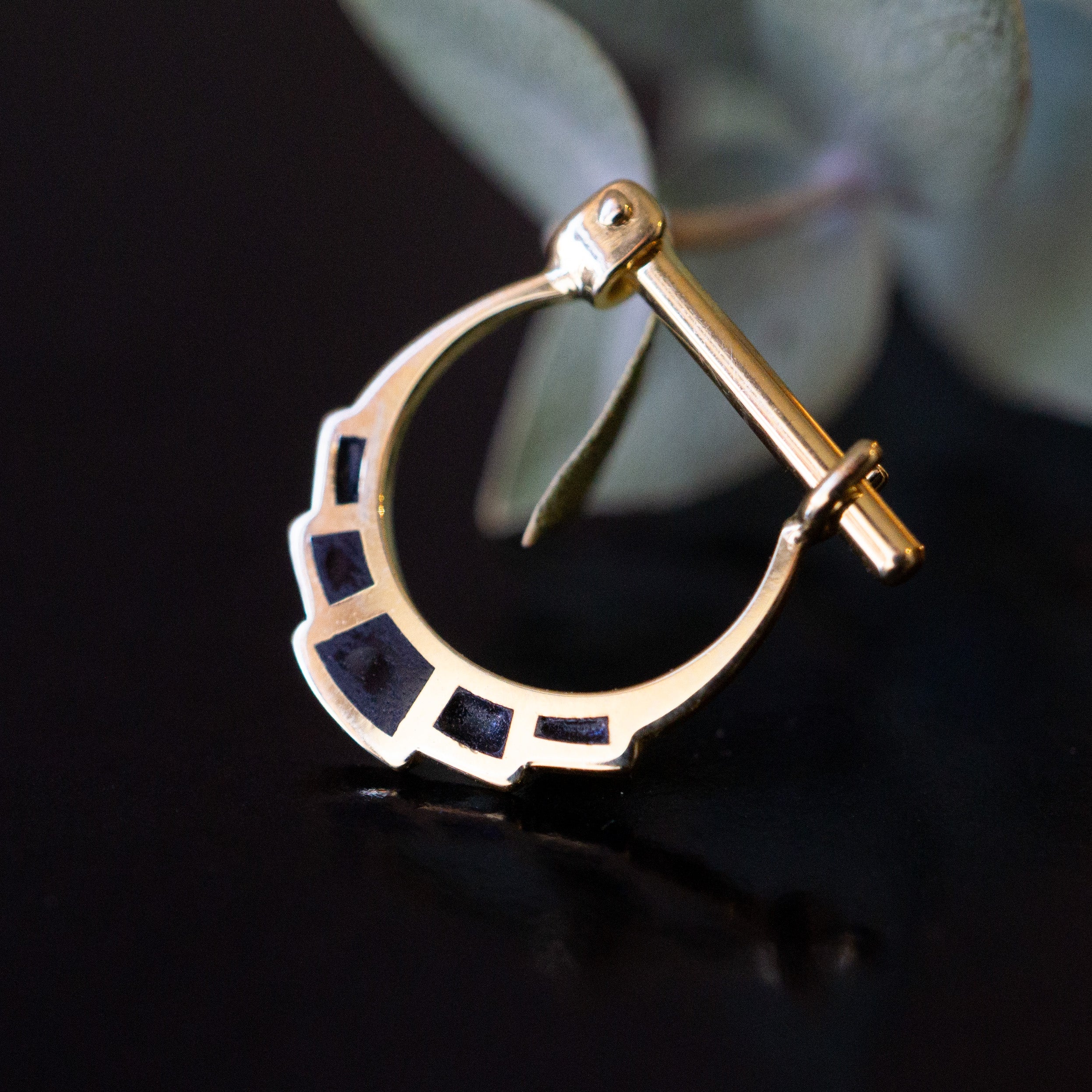Tonali Hinged Ring