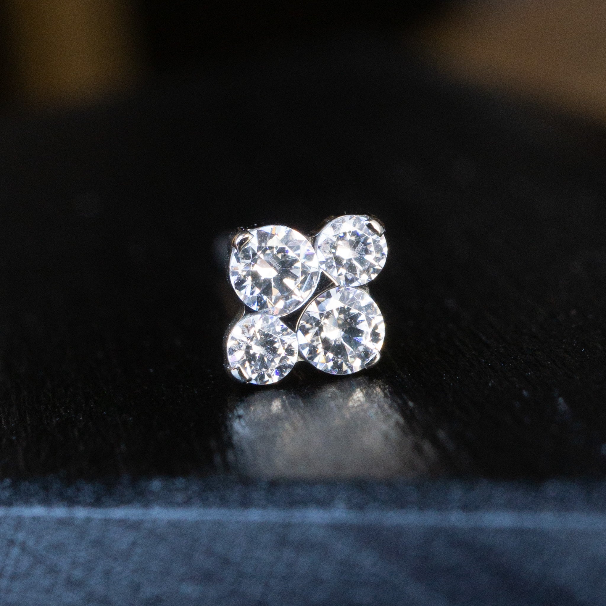 North Star Prong-set Threaded Gem Cluster