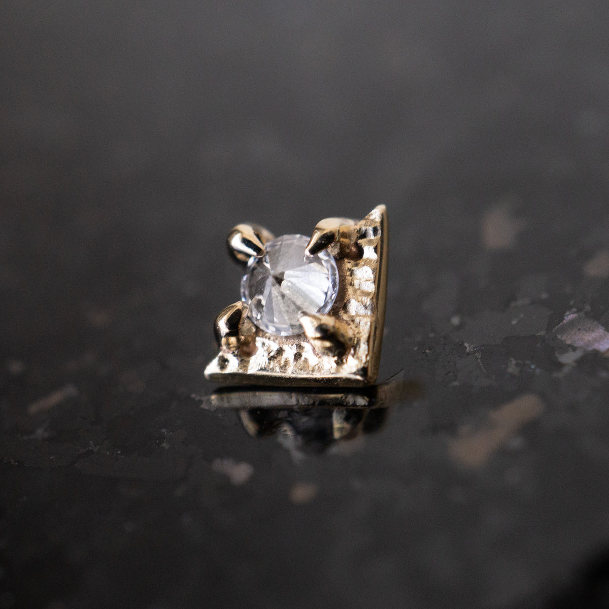 Textured Triangle Prong Diamond Threaded End