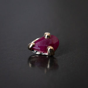 Ruby Prong Pear Threaded End