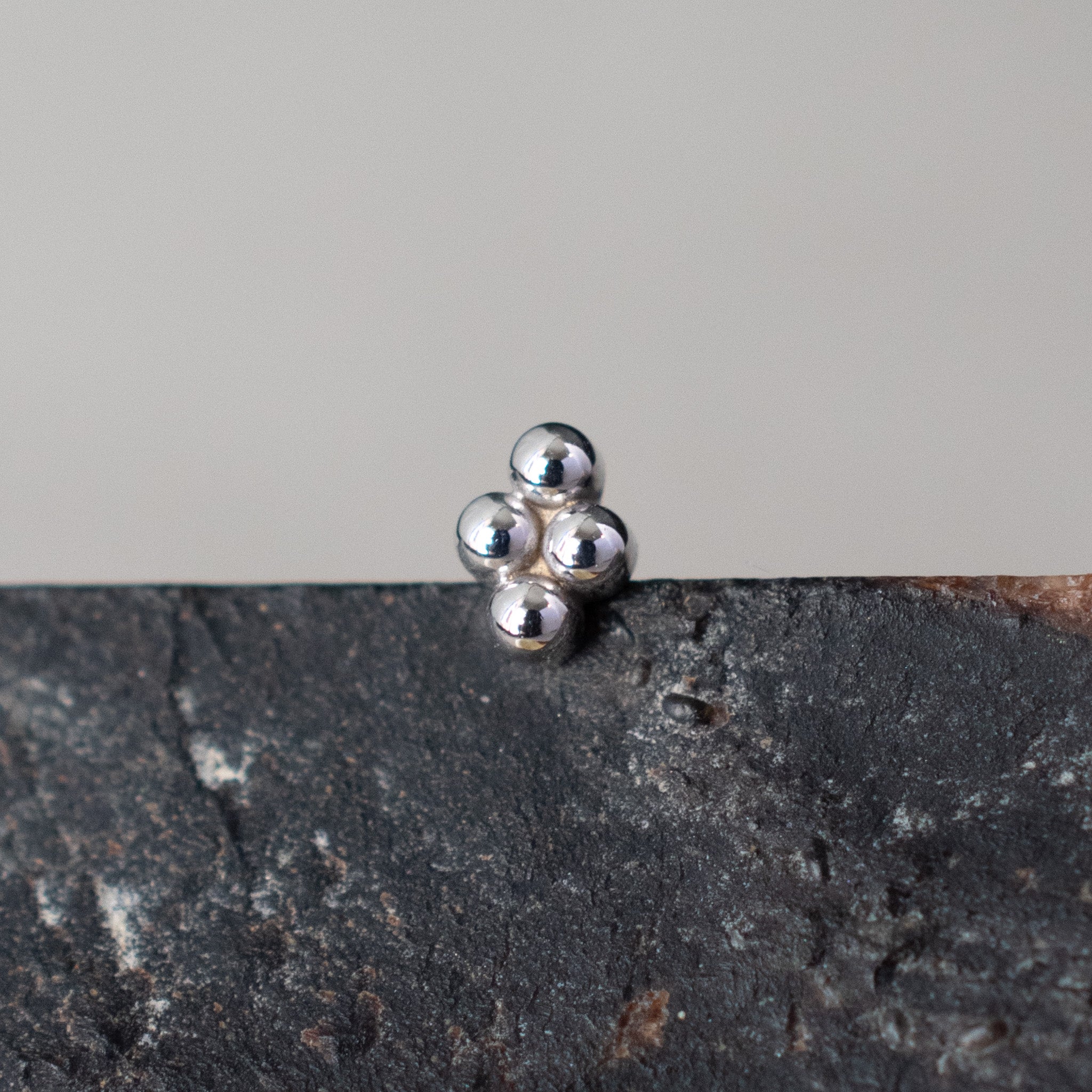 4 Bead Threaded End