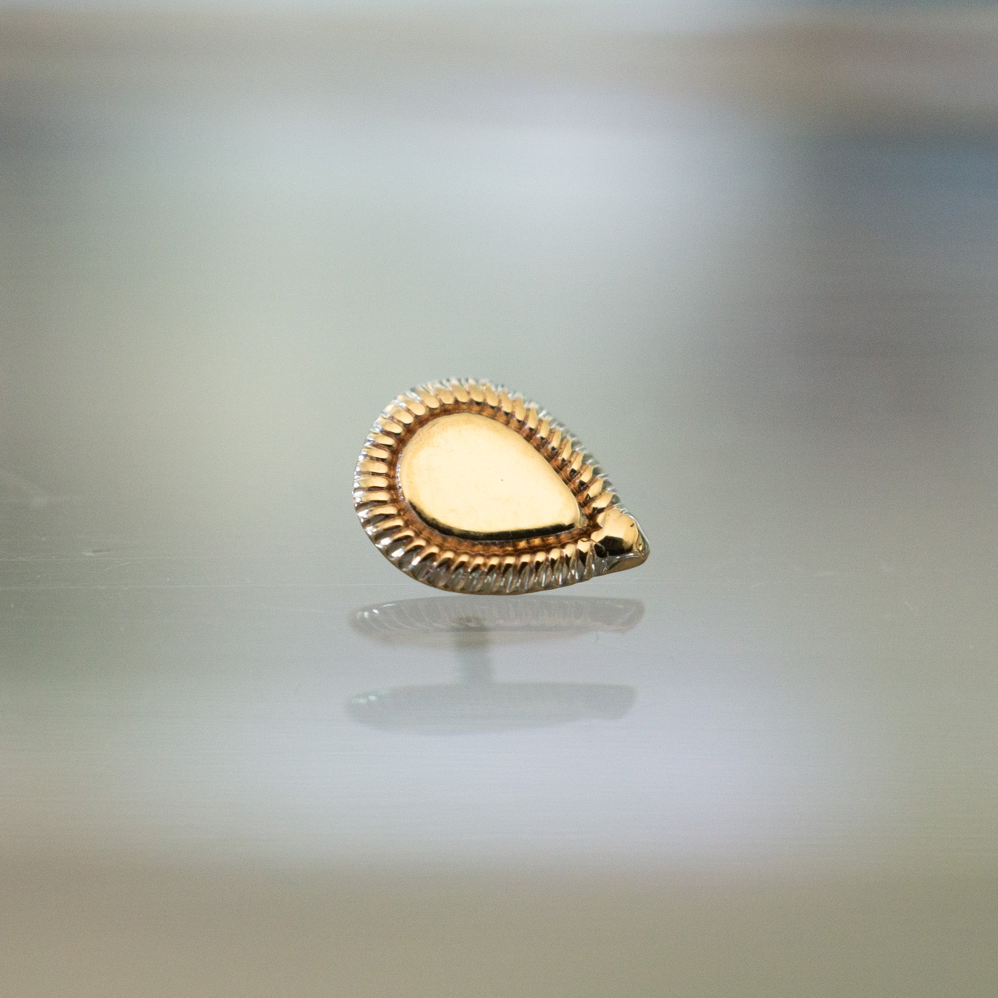 Milgrain Teardrop Threaded End